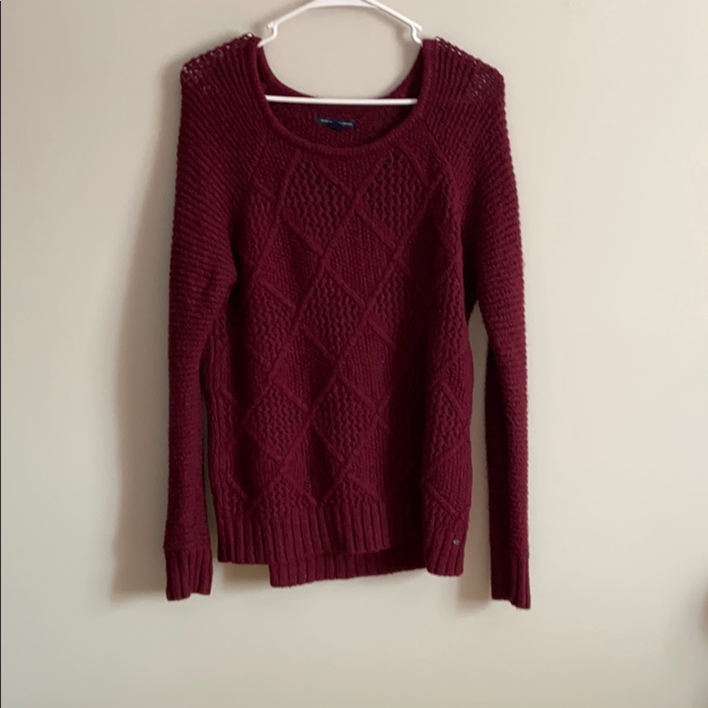 Maroon sweater